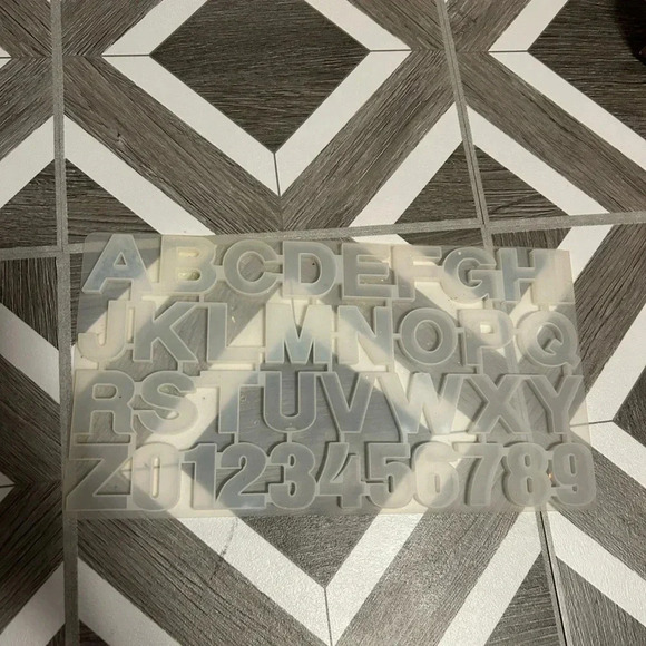 Resin keychain molds - Picture 2 of 2